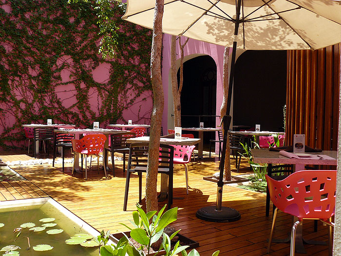 MX0511SM0773_rosas-y-xocolate .jpg [&copy; Last Frontiers Ltd]